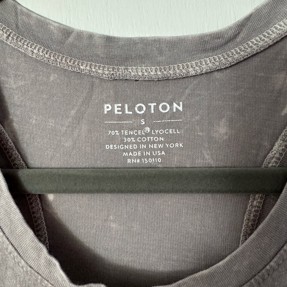 Peloton Flow Racer Tank - Picture 5 of 7